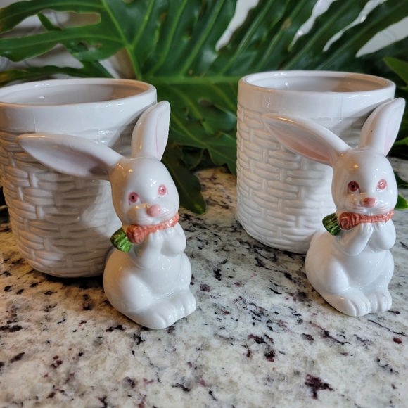 Fitz & Floyd 1979 White Ceramic Rabbit with Carrot and Weaved Basket Mug/Cup (2) - Picture 1 of 13